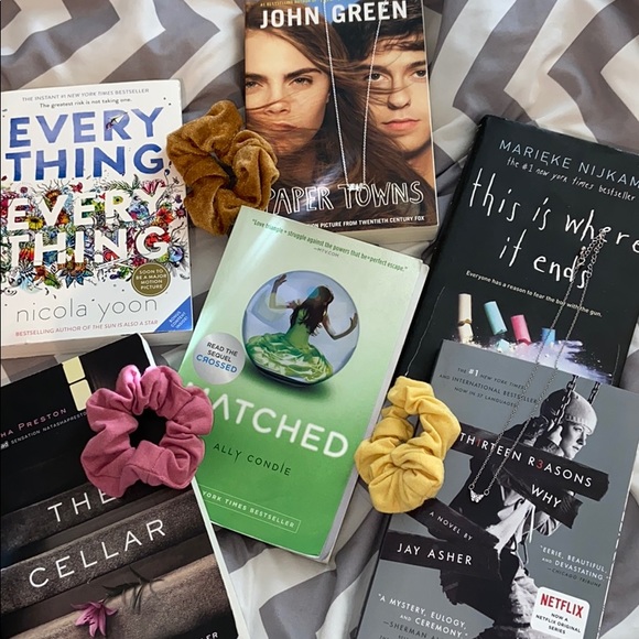 Brandy Melville Accessories - mystery vsco girl box!!!